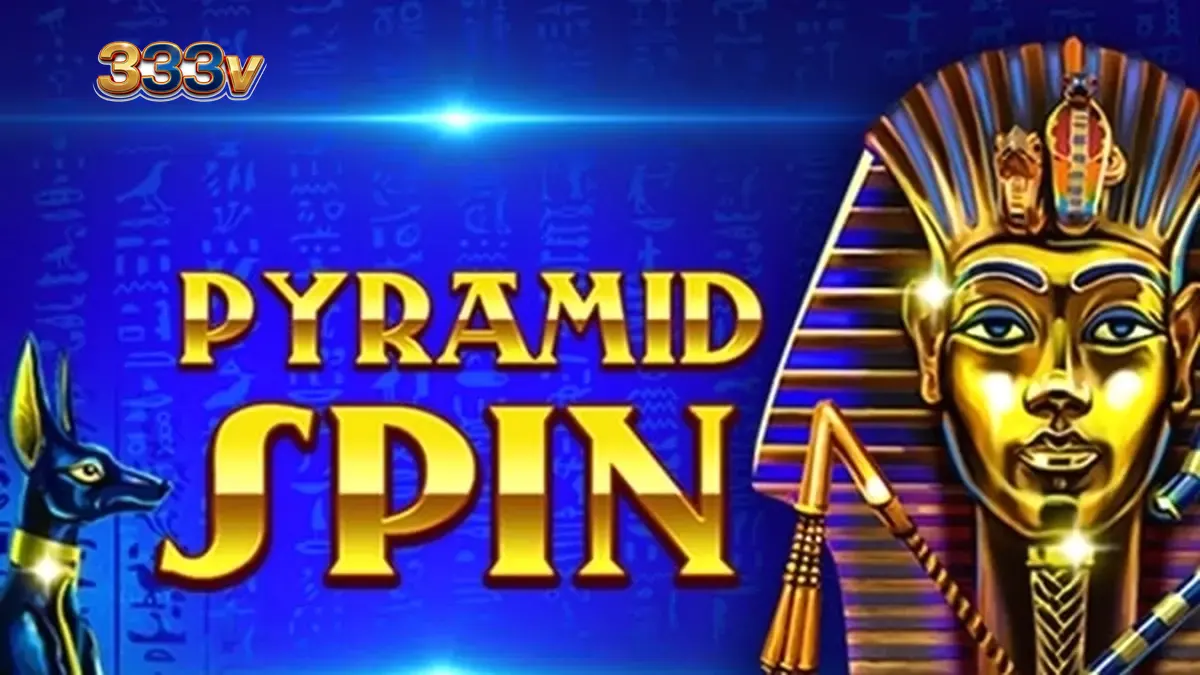Tampilan layar utama permainan slot Pyramid Spin dengan latar belakang piramida kuno.